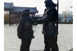 东北铁力公园大型雕塑现场