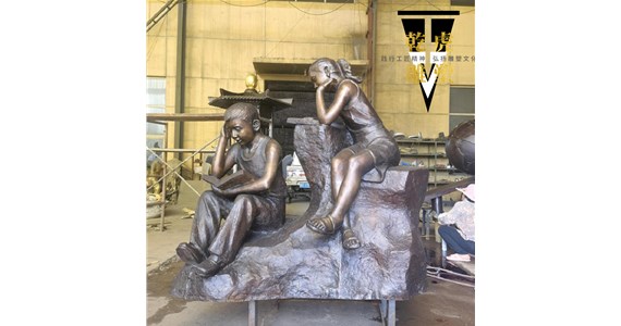 人物雕塑选哪种  乾虎雕塑