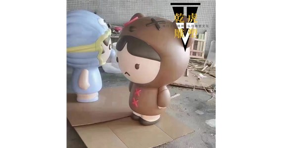 铸铜室内人物雕塑供应商   乾虎雕塑