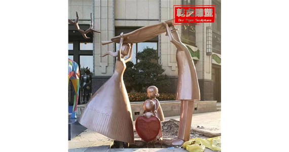 铸铜人物雕塑源头厂家   乾虎雕塑