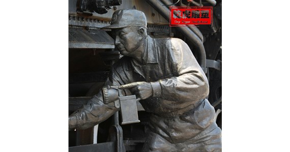 铸铜人物雕塑公司   乾虎雕塑