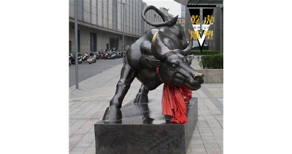 玄关动物雕塑制造商   上色铸铜华尔街牛雕塑