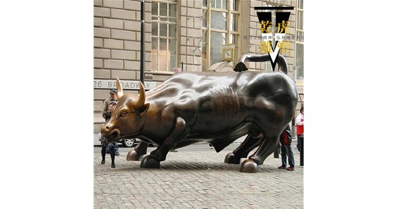 仿真铸铝动物雕塑公司     大型铸铜华尔街牛雕塑