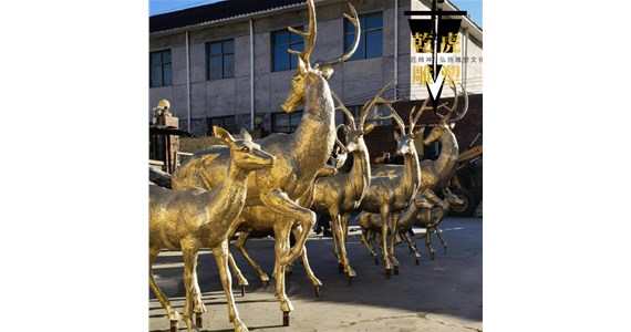 复古石雕动物雕塑    上色石雕群鹿雕塑