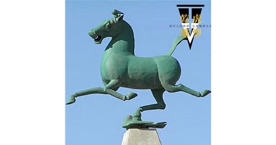 家用动物雕塑怎么买   古铜色马踏飞燕雕塑