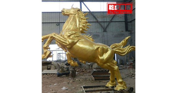 铜马雕塑