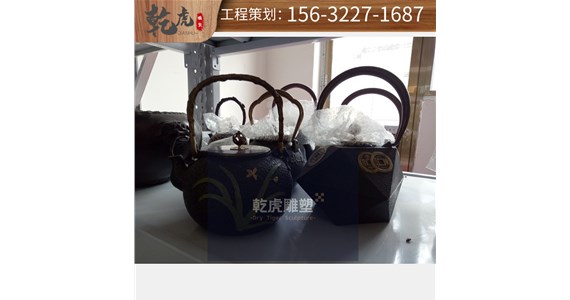 家里一进门摆什么铜雕好