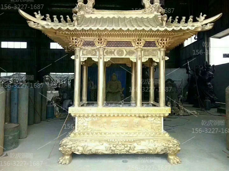 八龙柱铜香炉