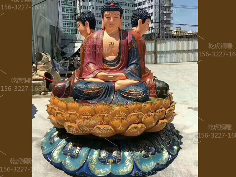 铜佛像